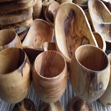 Verre à pied en bois d'olivier